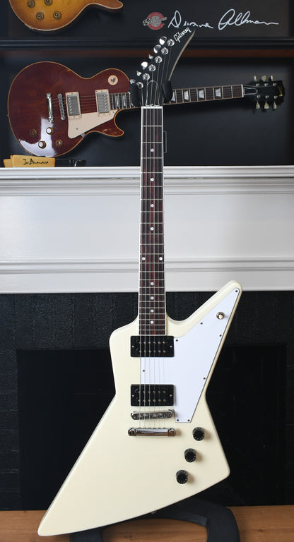 2022 Gibson 70's Explorer Classic White