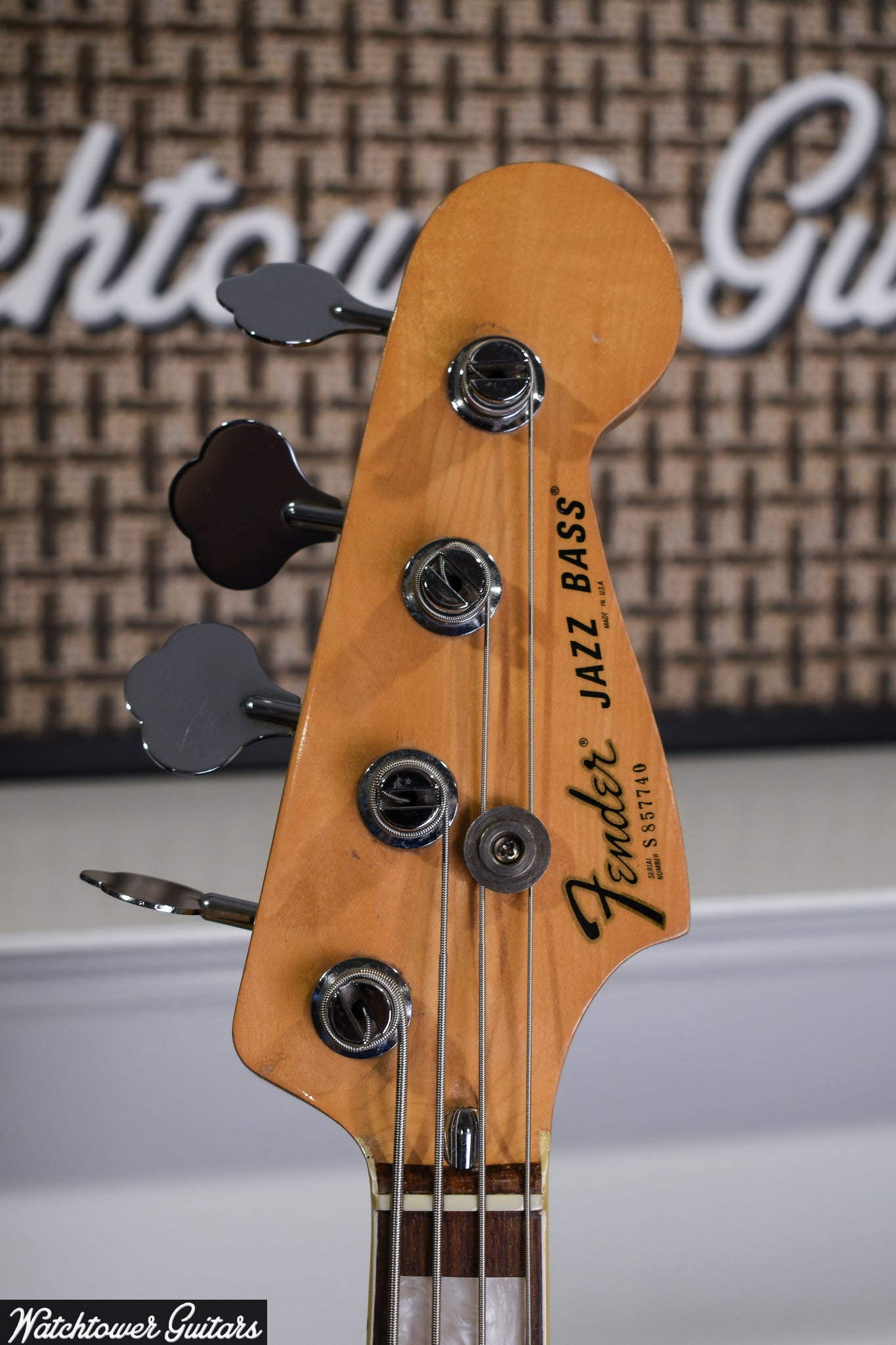 1980 Fender Jazz Bass Olympic White