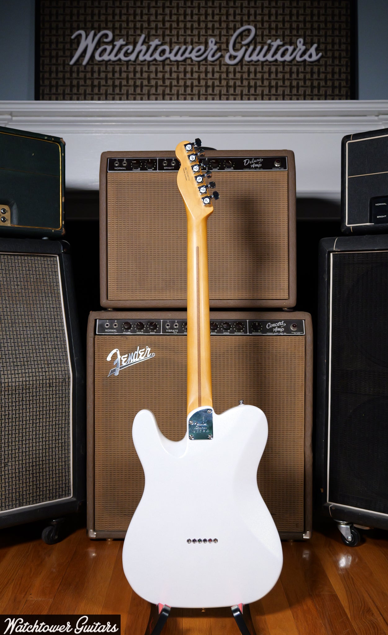 2023 Fender American Ultra Telecaster Arctic Pearl