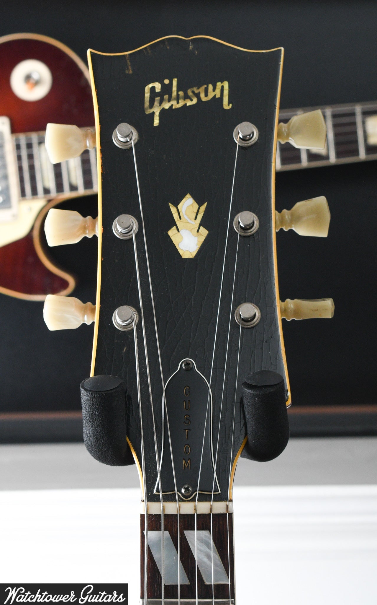 1969 Gibson Barney Kessel Regular Cherry Sunburst