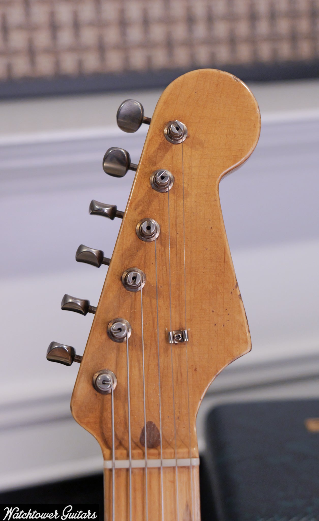 2024 Nacho Contour Body Three-Tone Sunburst #40452