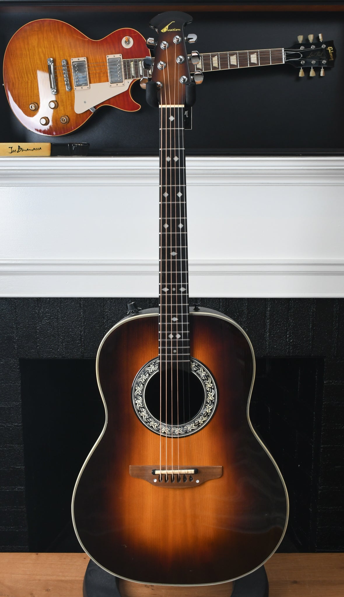 1979 Ovation Acoustic Tobacco Sunburst Original case