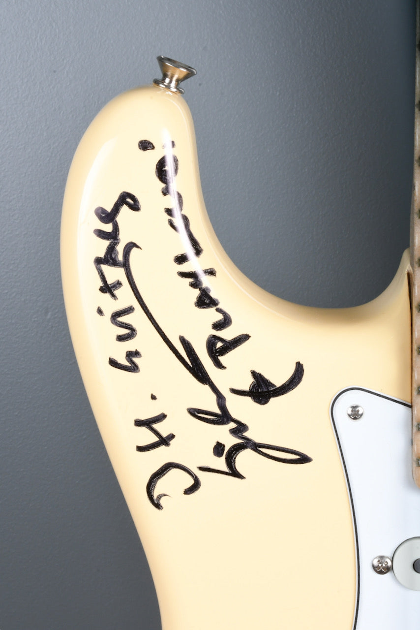 2008 Fender USA Yngwie Malmsteen Stratocaster signed by Yngwie !