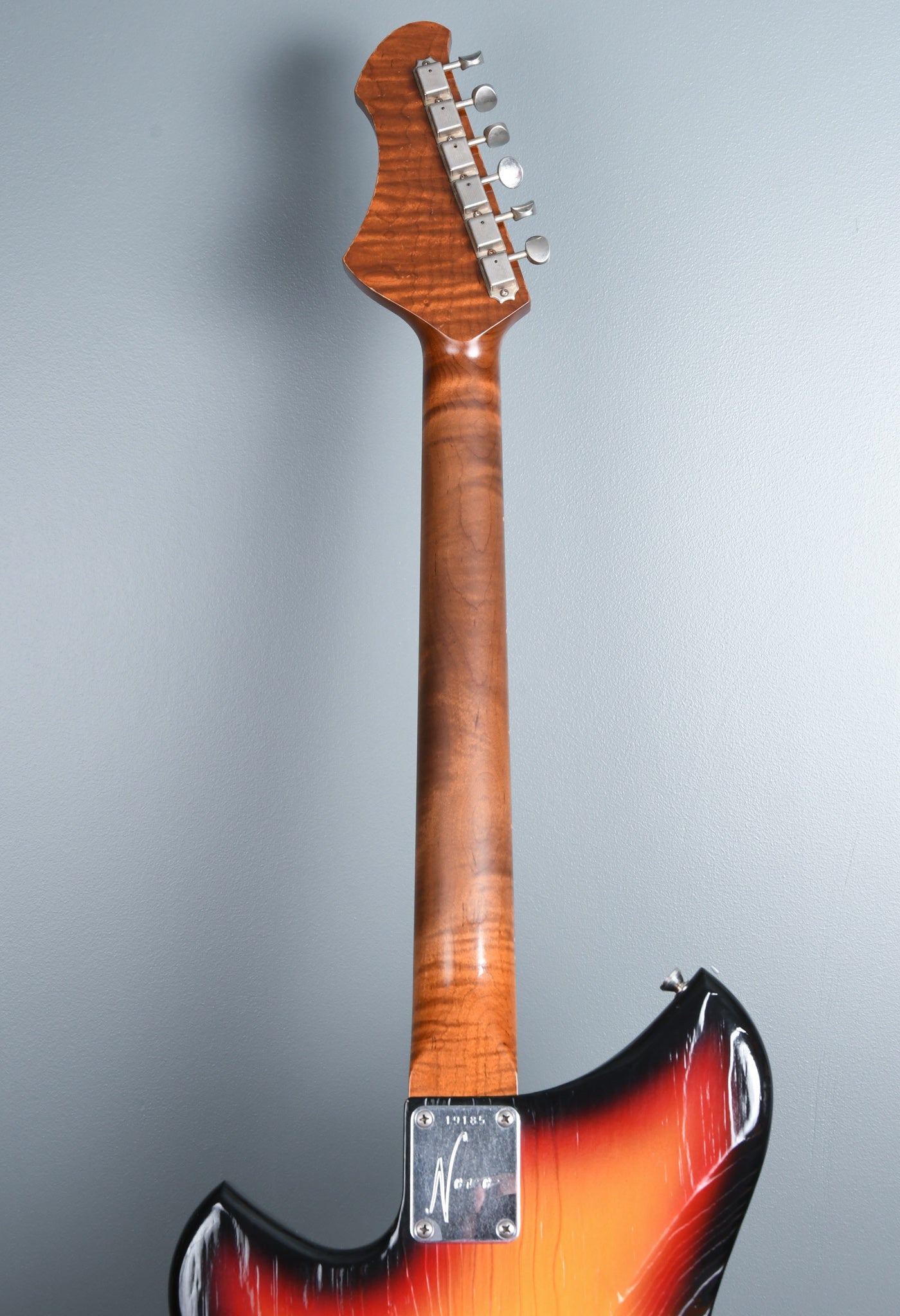 Novo Guitars Serus S '64 3 Tone Sunburst w/ ThroBaks