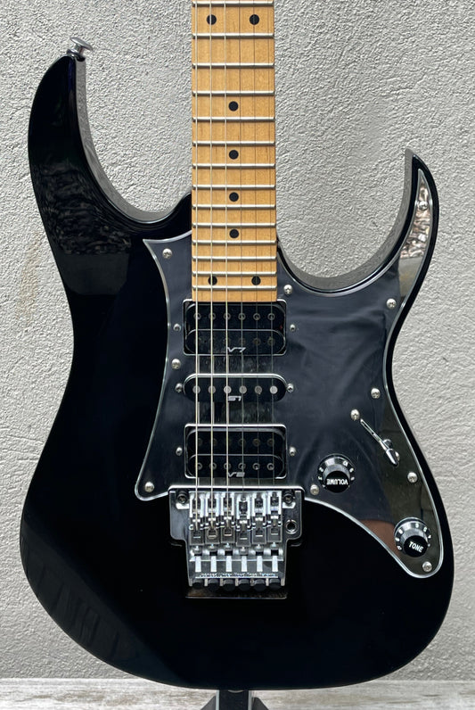 2000 Ibanez RG550, Black with Mirror Guard
