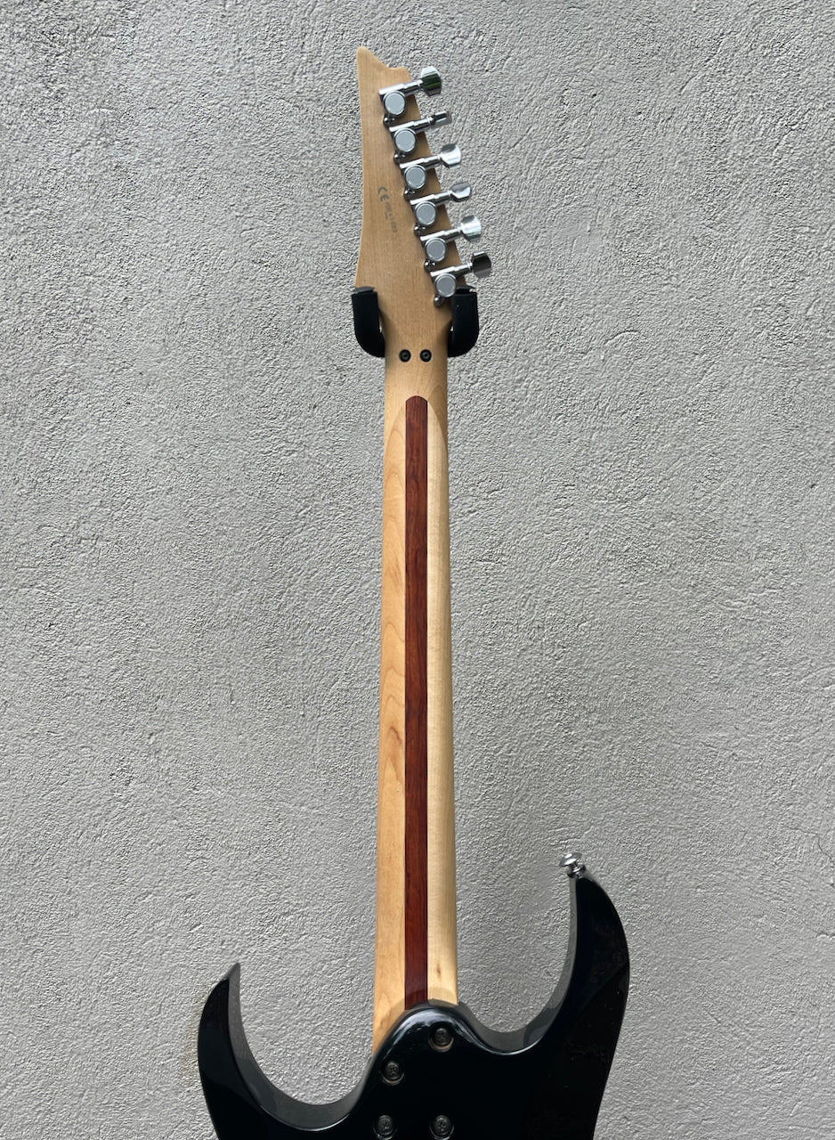 2000 Ibanez RG550, Black with Mirror Guard