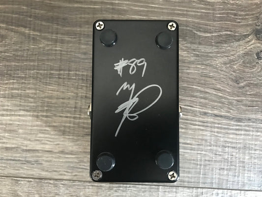 Stomp Under Foot Skinner Box