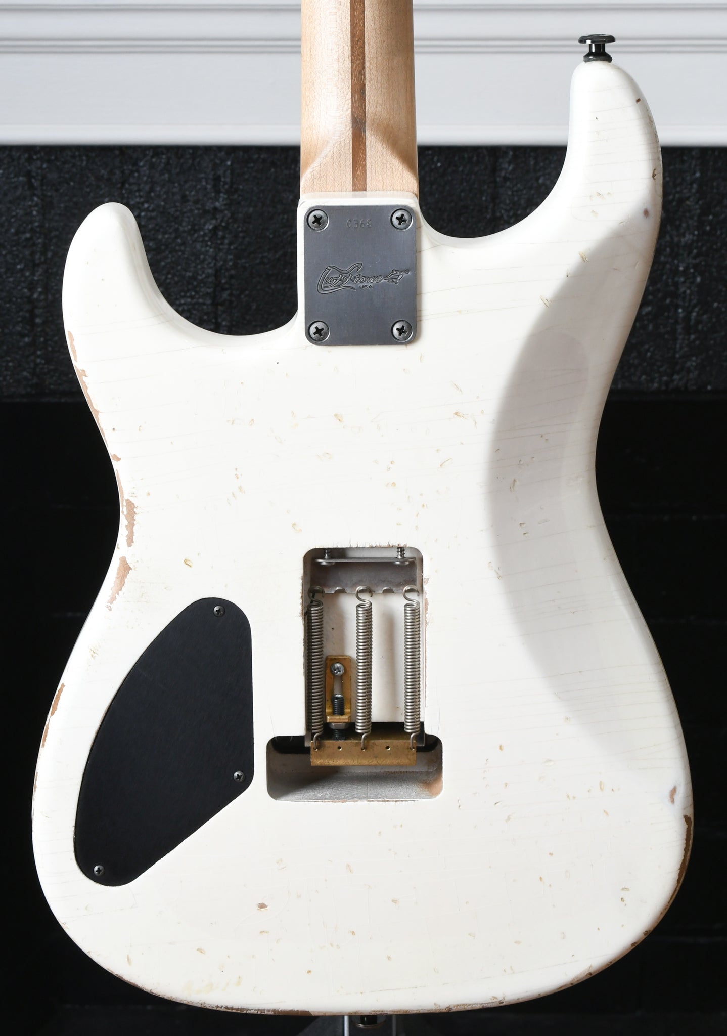 2019 Luxxtone El Machete HH Black & White Bullseye