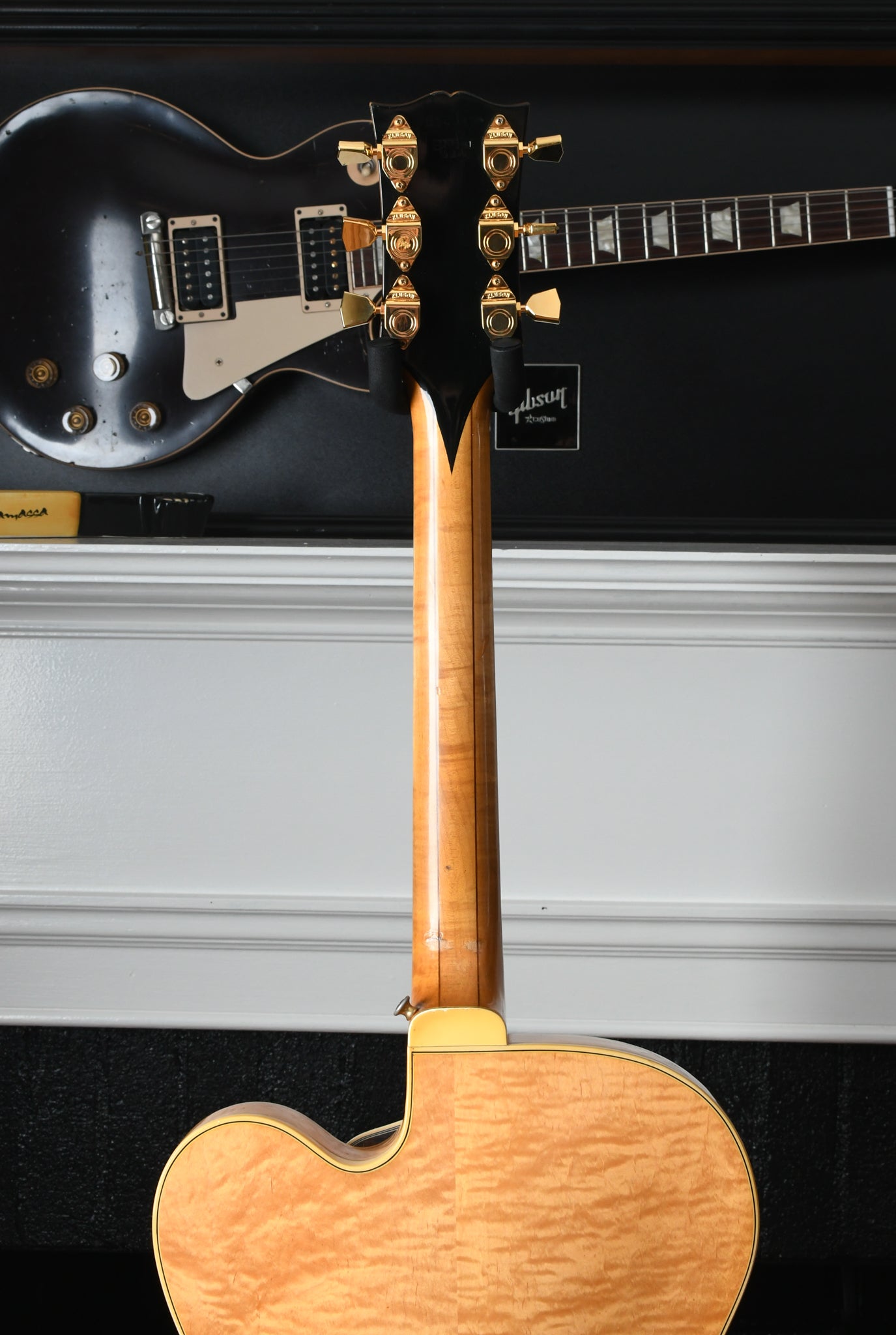 1979 Gibson Byrdland Natural