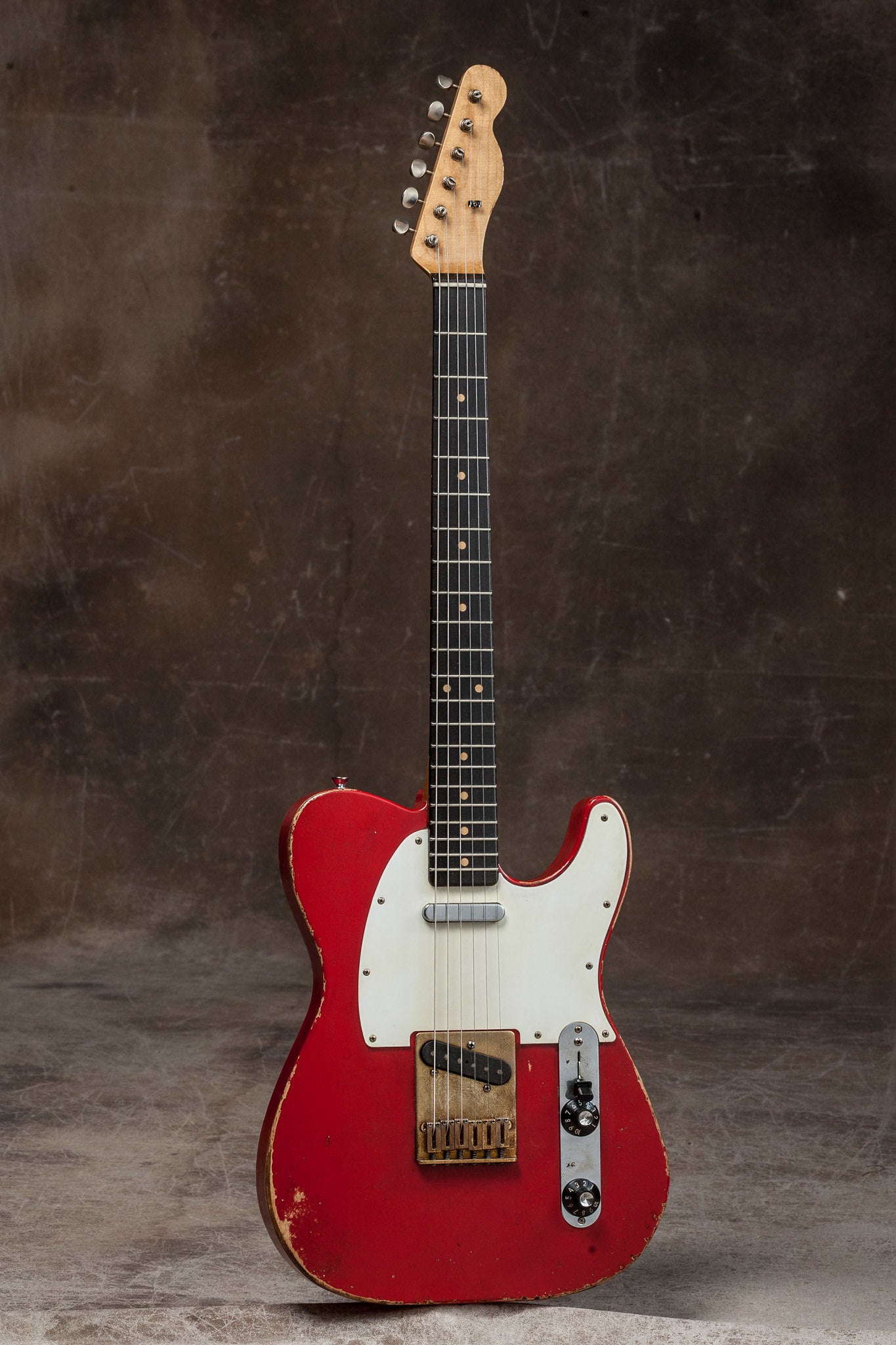 Nacho Telecaster Muddy Waters *Custom Color* Aged Manzana Red - Authorized Dealer